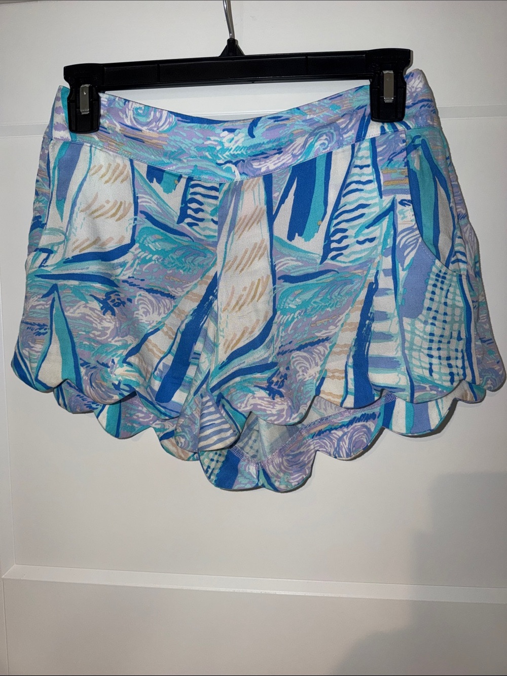 Lilly Pulitzer Dahlia Pull On Shorts Aboat Time